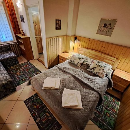 Csaladi Vendeghaz Apartment Eger Ngoại thất bức ảnh