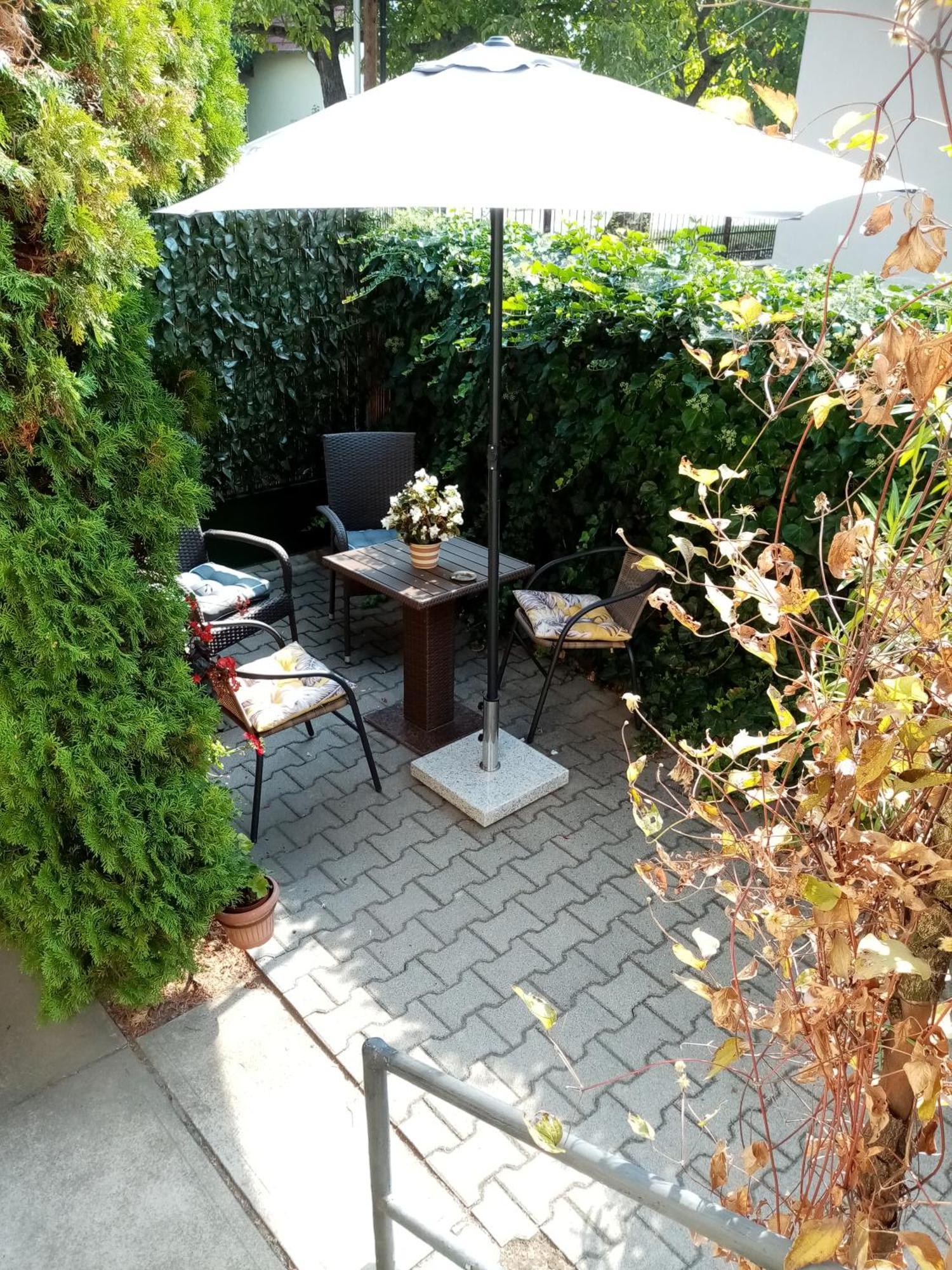 Csaladi Vendeghaz Apartment Eger Ngoại thất bức ảnh